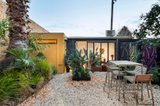 https://images.listonce.com.au/custom/160x/listings/9-apperley-street-fitzroy-north-vic-3068/004/01726004_img_16.jpg?YN_WIUCrZ-s