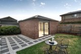 https://images.listonce.com.au/custom/160x/listings/9-atherton-walk-doreen-vic-3754/116/01604116_img_13.jpg?0otkg5t_42g