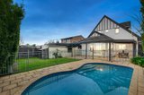 https://images.listonce.com.au/custom/160x/listings/9-auckland-street-bentleigh-vic-3204/635/00832635_img_08.jpg?PcZGplOvagA