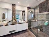 https://images.listonce.com.au/custom/160x/listings/9-balleroy-road-highton-vic-3216/235/01948235_img_02.jpg?mDVas_wFTZ0