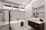 https://images.listonce.com.au/custom/160x/listings/9-banksia-court-heathmont-vic-3135/281/01677281_img_10.jpg?5h3D5fviCKQ