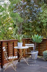 https://images.listonce.com.au/custom/160x/listings/9-banksia-court-heathmont-vic-3135/281/01677281_img_12.jpg?t1-Bhvh9zKo
