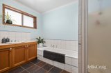 https://images.listonce.com.au/custom/160x/listings/9-barkla-road-newstead-vic-3462/730/01904730_img_11.jpg?2ZiSpAT_EtI