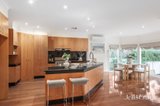 https://images.listonce.com.au/custom/160x/listings/9-beechwood-terrace-ashwood-vic-3147/037/01830037_img_03.jpg?Y9_dFEETOic