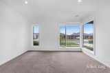 https://images.listonce.com.au/custom/160x/listings/9-belfast-road-alfredton-vic-3350/189/01982189_img_03.jpg?LdWsPp1PNk8