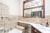 https://images.listonce.com.au/custom/160x/listings/9-bethela-street-camberwell-vic-3124/951/01558951_img_08.jpg?8bBoOtgEr4E