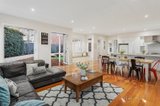 https://images.listonce.com.au/custom/160x/listings/9-beverley-grove-mount-waverley-vic-3149/467/00404467_img_02.jpg?zGEaYcOKf68