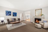 https://images.listonce.com.au/custom/160x/listings/9-beverley-grove-mount-waverley-vic-3149/467/00404467_img_03.jpg?nv5-xNvZl2s