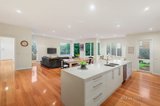 https://images.listonce.com.au/custom/160x/listings/9-beverley-grove-mount-waverley-vic-3149/467/00404467_img_08.jpg?TW45x623rbU