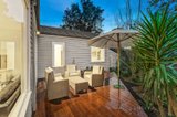 https://images.listonce.com.au/custom/160x/listings/9-beverley-grove-mount-waverley-vic-3149/467/00404467_img_12.jpg?KkGPZmdGq0M