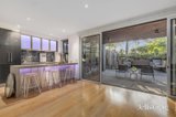 https://images.listonce.com.au/custom/160x/listings/9-bond-street-mount-waverley-vic-3149/677/01830677_img_10.jpg?8lS0hQWOPiY