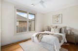 https://images.listonce.com.au/custom/160x/listings/9-box-court-bentleigh-east-vic-3165/835/01590835_img_06.jpg?JJc8EDnYtec