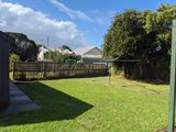https://images.listonce.com.au/custom/160x/listings/9-breakwater-road-thomson-vic-3219/414/01857414_img_12.jpg?vKeLCD8uVLY