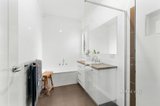 https://images.listonce.com.au/custom/160x/listings/9-brian-street-bentleigh-east-vic-3165/290/01196290_img_09.jpg?Xh1OgZx9u78