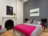 https://images.listonce.com.au/custom/160x/listings/9-bridge-street-port-melbourne-vic-3207/058/01090058_img_07.jpg?_PfT9EQ96jU