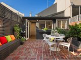 https://images.listonce.com.au/custom/160x/listings/9-bridge-street-port-melbourne-vic-3207/058/01090058_img_10.jpg?7fLaUVwKw20