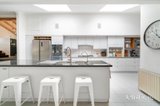 https://images.listonce.com.au/custom/160x/listings/9-bronwyn-court-research-vic-3095/926/01779926_img_05.jpg?fgWBPK-Wl3g