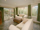 https://images.listonce.com.au/custom/160x/listings/9-byron-street-box-hill-south-vic-3128/918/01743918_img_03.jpg?MJz5X1b8_W8
