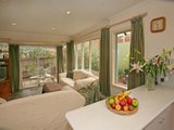 https://images.listonce.com.au/custom/160x/listings/9-byron-street-box-hill-south-vic-3128/918/01743918_img_06.jpg?Utun3vQQIhE