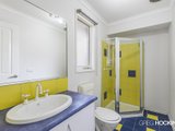 https://images.listonce.com.au/custom/160x/listings/9-cadogan-place-altona-meadows-vic-3028/896/01203896_img_12.jpg?nzOx6limnAc