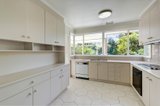 https://images.listonce.com.au/custom/160x/listings/9-carlyle-street-ashwood-vic-3147/352/00140352_img_03.jpg?1LOl0gaLcZc