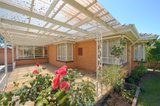 https://images.listonce.com.au/custom/160x/listings/9-carlyle-street-ashwood-vic-3147/352/00140352_img_08.jpg?gyNgVRxOfaQ