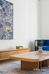 https://images.listonce.com.au/custom/160x/listings/9-carnarvon-street-doncaster-vic-3108/181/01935181_img_03.jpg?g8xV5xjkTCw