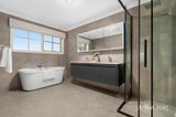 https://images.listonce.com.au/custom/160x/listings/9-carrington-court-burwood-east-vic-3151/942/01953942_img_13.jpg?-UH9eP4_KbQ