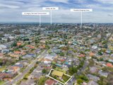 https://images.listonce.com.au/custom/160x/listings/9-cecilie-court-doncaster-vic-3108/820/01724820_img_16.jpg?8RqQSoEFBOA