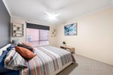 https://images.listonce.com.au/custom/160x/listings/9-champagne-rise-chirnside-park-vic-3116/286/01492286_img_16.jpg?H1ucyPGSUSk