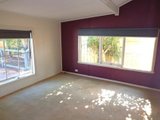 https://images.listonce.com.au/custom/160x/listings/9-chaucer-street-hamlyn-heights-vic-3215/402/01576402_img_08.jpg?XooXm1M1ySg