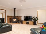 https://images.listonce.com.au/custom/160x/listings/9-christa-court-lilydale-vic-3140/603/01524603_img_07.jpg?sQr7IFqNJ9A