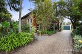https://images.listonce.com.au/custom/160x/listings/9-clements-street-bentleigh-east-vic-3165/589/01738589_img_02.jpg?n1vH1VqJugA