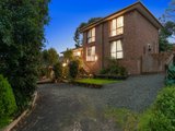 https://images.listonce.com.au/custom/160x/listings/9-cornelia-close-kilsyth-vic-3137/567/01524567_img_17.jpg?pw_PALfUgrM