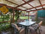 https://images.listonce.com.au/custom/160x/listings/9-cornelia-close-kilsyth-vic-3137/567/01524567_img_18.jpg?B3w3oPtag-A