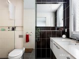 https://images.listonce.com.au/custom/160x/listings/9-curzon-place-north-melbourne-vic-3051/922/01977922_img_11.jpg?Cir518xRCiA