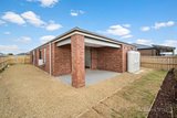 https://images.listonce.com.au/custom/160x/listings/9-dante-crescent-bonshaw-vic-3352/822/01778822_img_06.jpg?mGUukyDFGKk