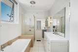 https://images.listonce.com.au/custom/160x/listings/9-derham-street-mount-waverley-vic-3149/925/01590925_img_08.jpg?SJmjg9mYd5Q