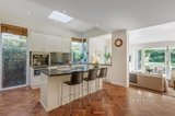 https://images.listonce.com.au/custom/160x/listings/9-dorrington-avenue-glen-iris-vic-3146/136/01006136_img_03.jpg?YQ8S7ZNUQeI