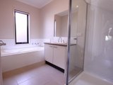 https://images.listonce.com.au/custom/160x/listings/9-echo-place-alfredton-vic-3350/919/01575919_img_12.jpg?-13mJ-W6dhA