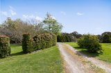 https://images.listonce.com.au/custom/160x/listings/9-edward-staff-drive-kinglake-vic-3763/126/01982126_img_12.jpg?FDsWWJoOuyA