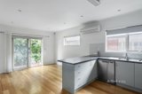 https://images.listonce.com.au/custom/160x/listings/9-elliott-street-heidelberg-heights-vic-3081/618/01514618_img_05.jpg?LJczZzZuk5Q