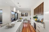 https://images.listonce.com.au/custom/160x/listings/9-eton-street-mount-waverley-vic-3149/287/00401287_img_04.jpg?2xcGbpogwwc