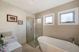 https://images.listonce.com.au/custom/160x/listings/9-evergreen-view-eltham-north-vic-3095/298/00825298_img_07.jpg?SAZjHYM-bsk