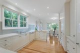 https://images.listonce.com.au/custom/160x/listings/9-farquharson-street-mount-waverley-vic-3149/268/01421268_img_04.jpg?gYtvYziIxks