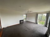 https://images.listonce.com.au/custom/160x/listings/9-felix-street-grovedale-vic-3216/637/01818637_img_03.jpg?UVVp6cH4mtk