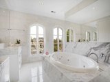 https://images.listonce.com.au/custom/160x/listings/9-fintonia-street-balwyn-north-vic-3104/331/01685331_img_08.jpg?mShm1kzLTFw