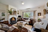 https://images.listonce.com.au/custom/160x/listings/9-fountain-street-maldon-vic-3463/042/01577042_img_08.jpg?ZYcAZCZRsnY