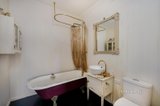 https://images.listonce.com.au/custom/160x/listings/9-fountain-street-maldon-vic-3463/042/01577042_img_15.jpg?ffuciRyQYhY