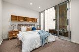 https://images.listonce.com.au/custom/160x/listings/9-francis-street-south-melbourne-vic-3205/130/01117130_img_04.jpg?QGHa8xjv9XA